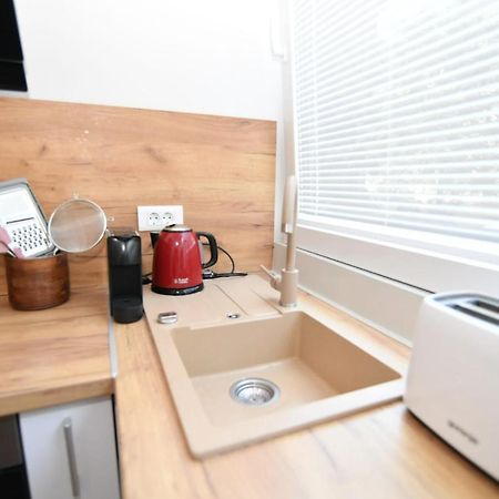 Nicole Apartment Rijeka Eksteriør bilde