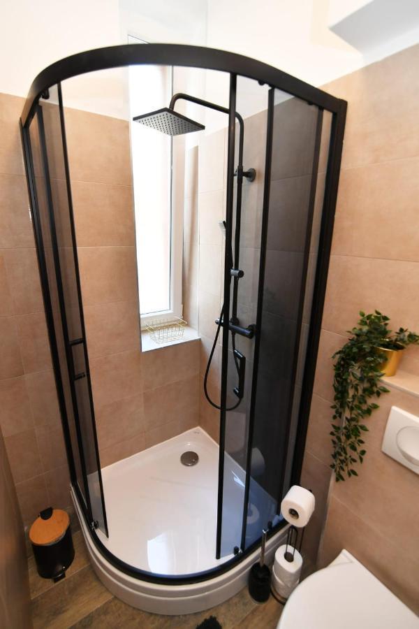 Nicole Apartment Rijeka Eksteriør bilde