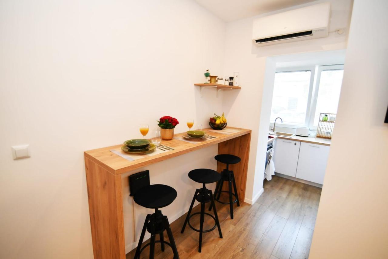 Nicole Apartment Rijeka Eksteriør bilde